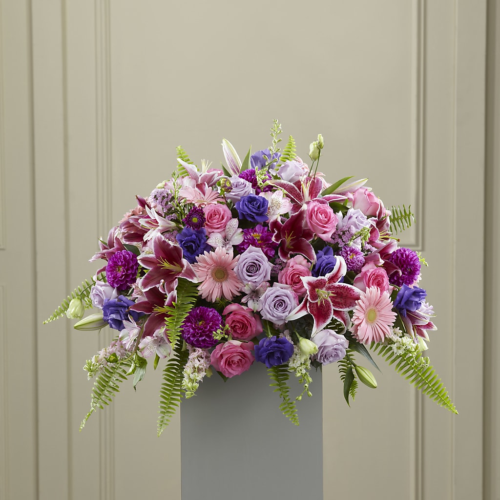 Fare Thee Well Pedestal – Pukalani Floral, Paia HI