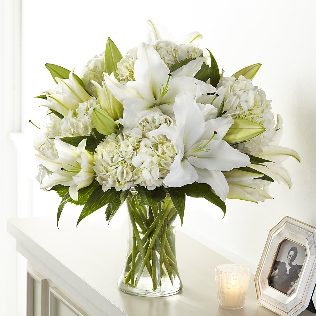 Compassionate Lily Bouquet – Pukalani Floral, Paia HI