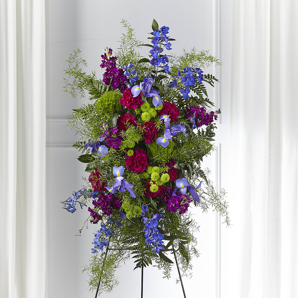 Heavenly Skies Standing Spray – Pukalani Floral, Paia HI