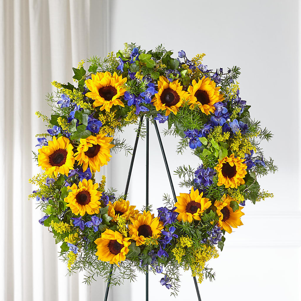Bright Rays Wreath – Pukalani Floral, Paia HI