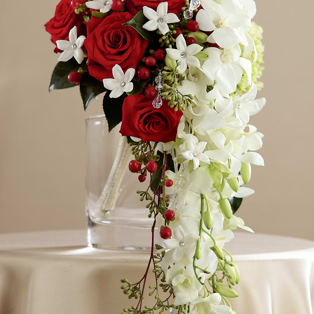 Here Comes the Bride Bouquet – Pukalani Floral, Paia HI